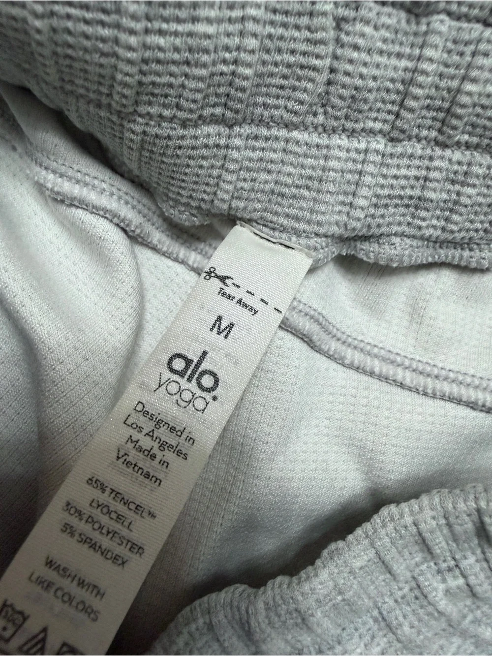 Alo Yoga sz M Micro Waffle Fireside Drawstring Sweatpants Jogger Heather Gray